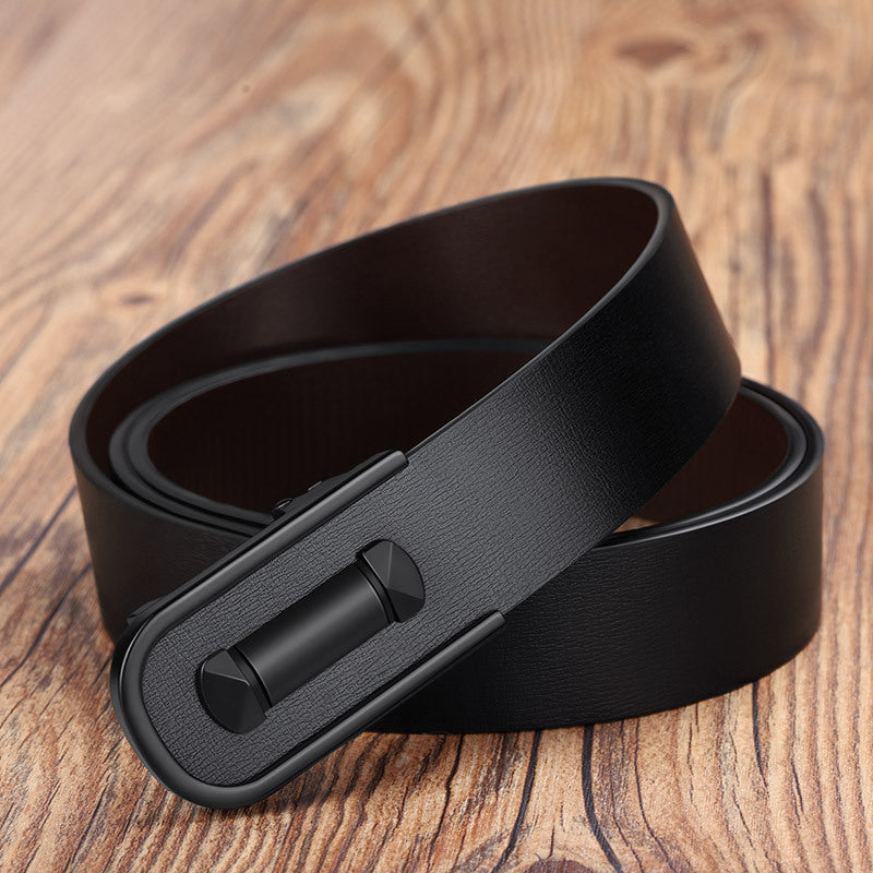 Men's leather belt with smooth buckle